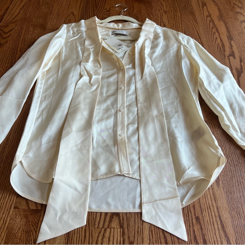Tory Burch Blouse Womens Size 6 Silk Satin Long Sleeve Button Tie Neck Top Shirt
